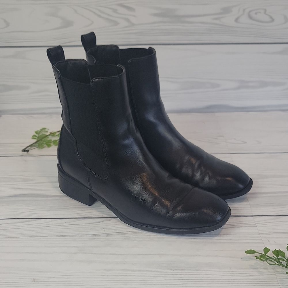 Just Fab Vernetta Black Faux Leather Ankle Boots Womens Size 7.5